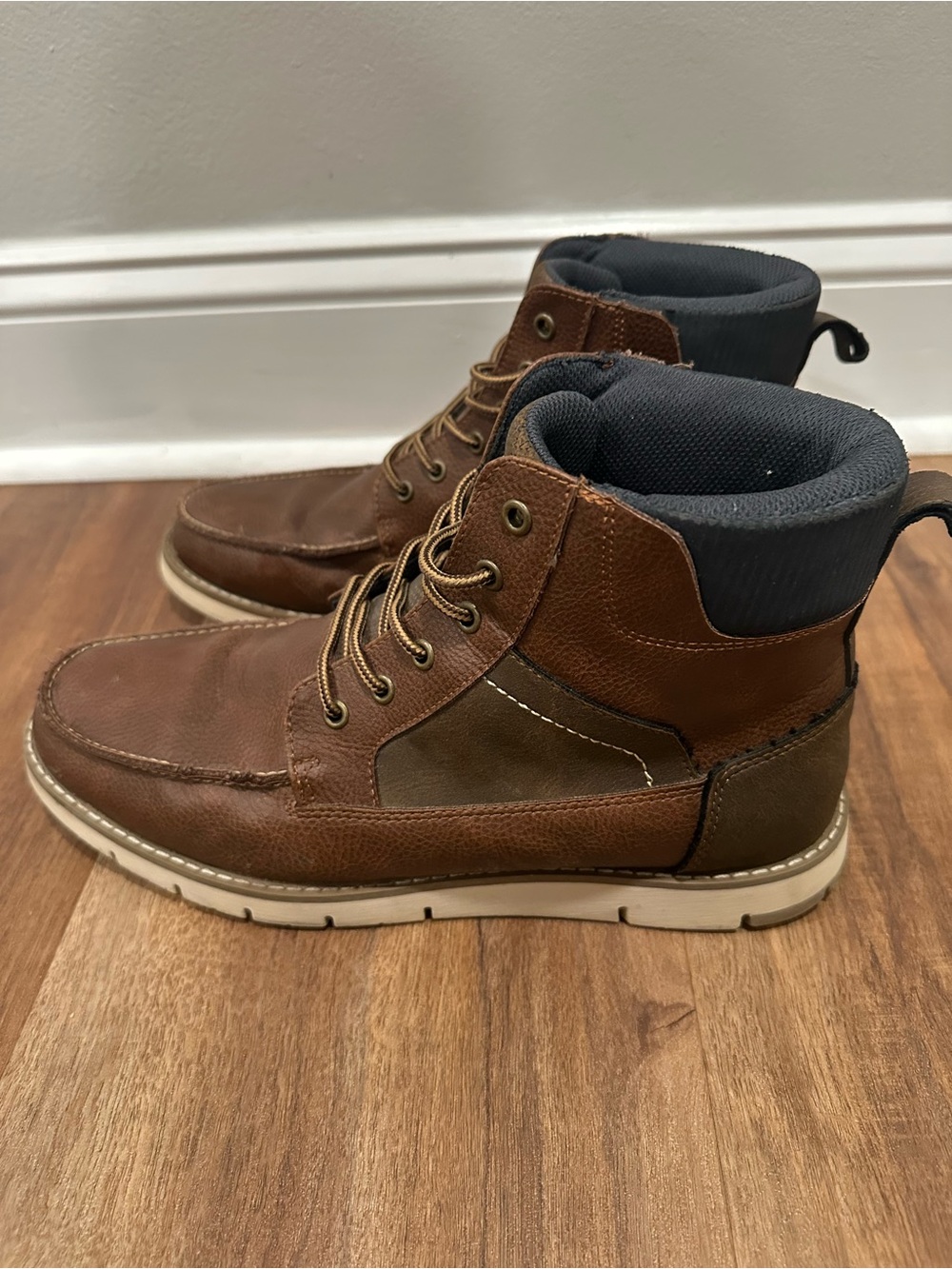 Men's Brown Chukka Boots with Padded Collar